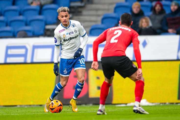 正是他对自 正是他对自